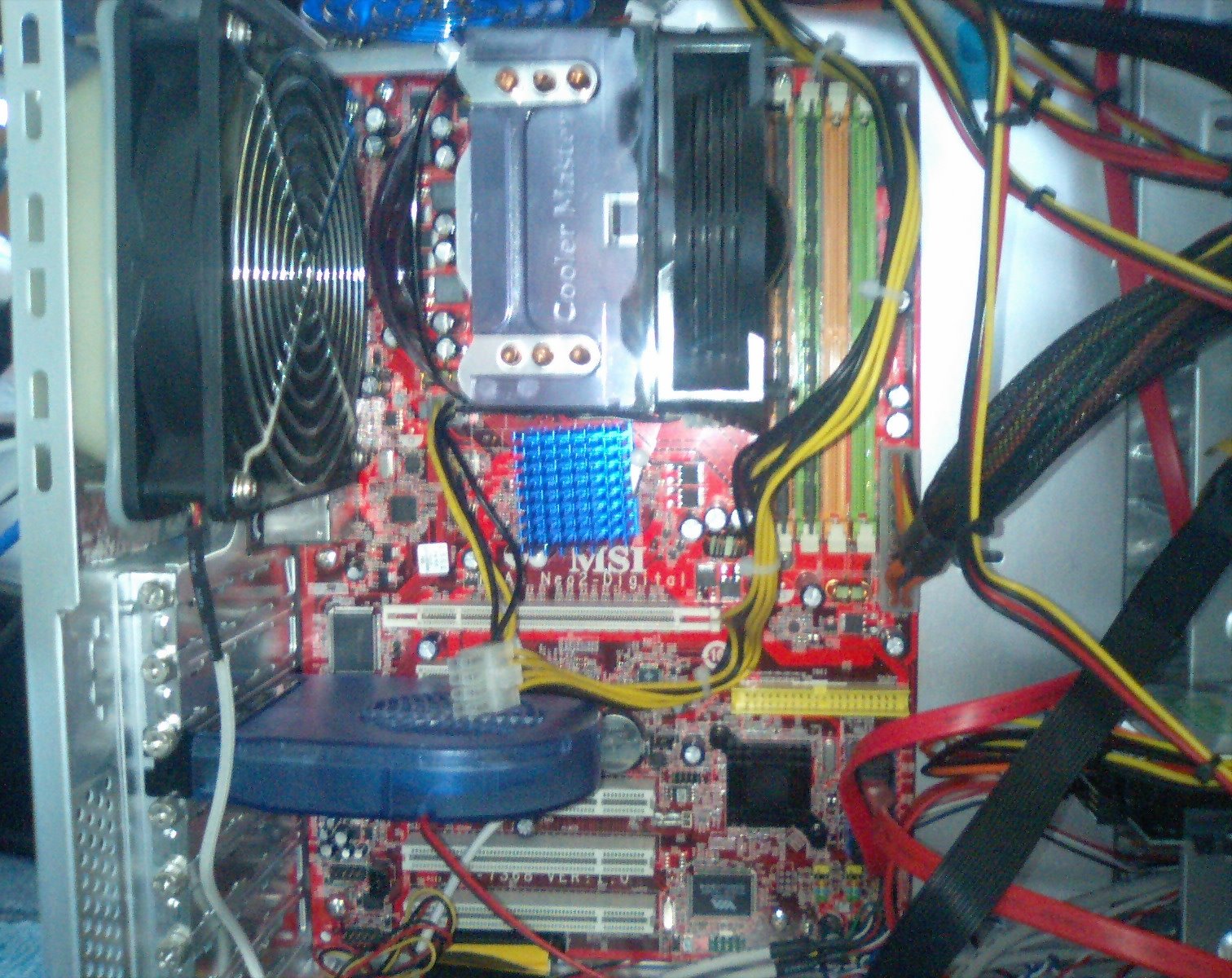 マザーボードのヒートシンク交換
